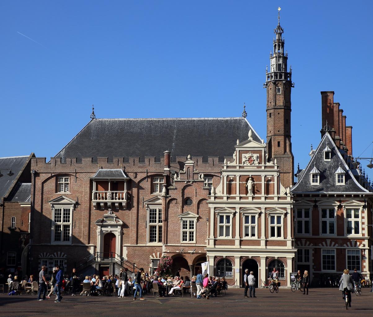 Foto Stadhuis in Haarlem, Zien, Bezienswaardigheden - #1