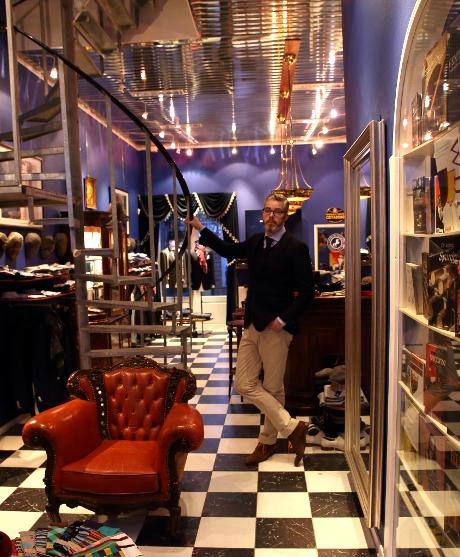 Foto Tillemans Tailors in Hoorn, Winkelen, Mode & kleding