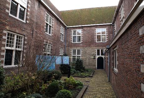 Foto Sint Pietershof in Hoorn, Zien, Buurt, plein, park, Activiteiten