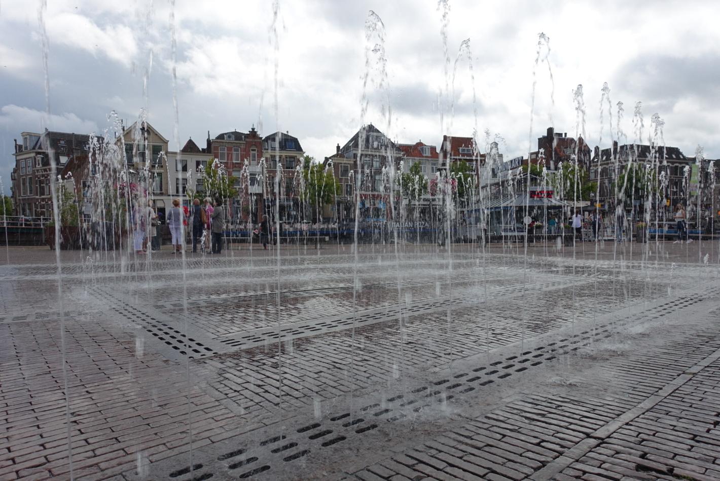 Foto Beestenmarkt in Leiden, Zien, Buurt, plein, park - #2