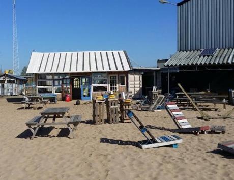 Foto Belcrum Beach in Breda, Eten & drinken, Borrelen