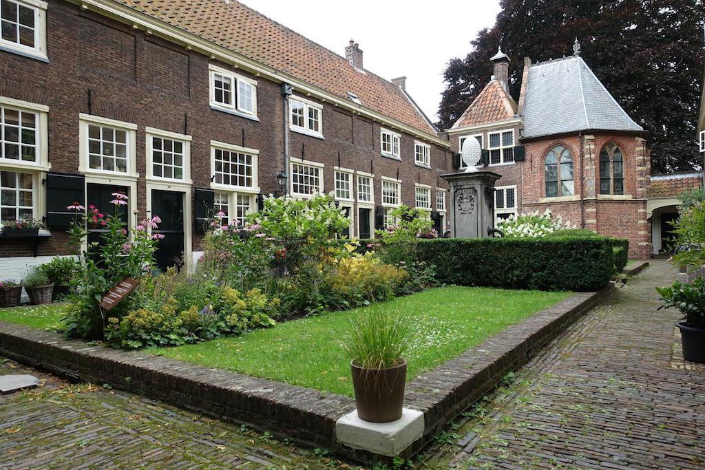 Foto Sint Annahofje in Leiden, Zien, Bezienswaardigheden - #1